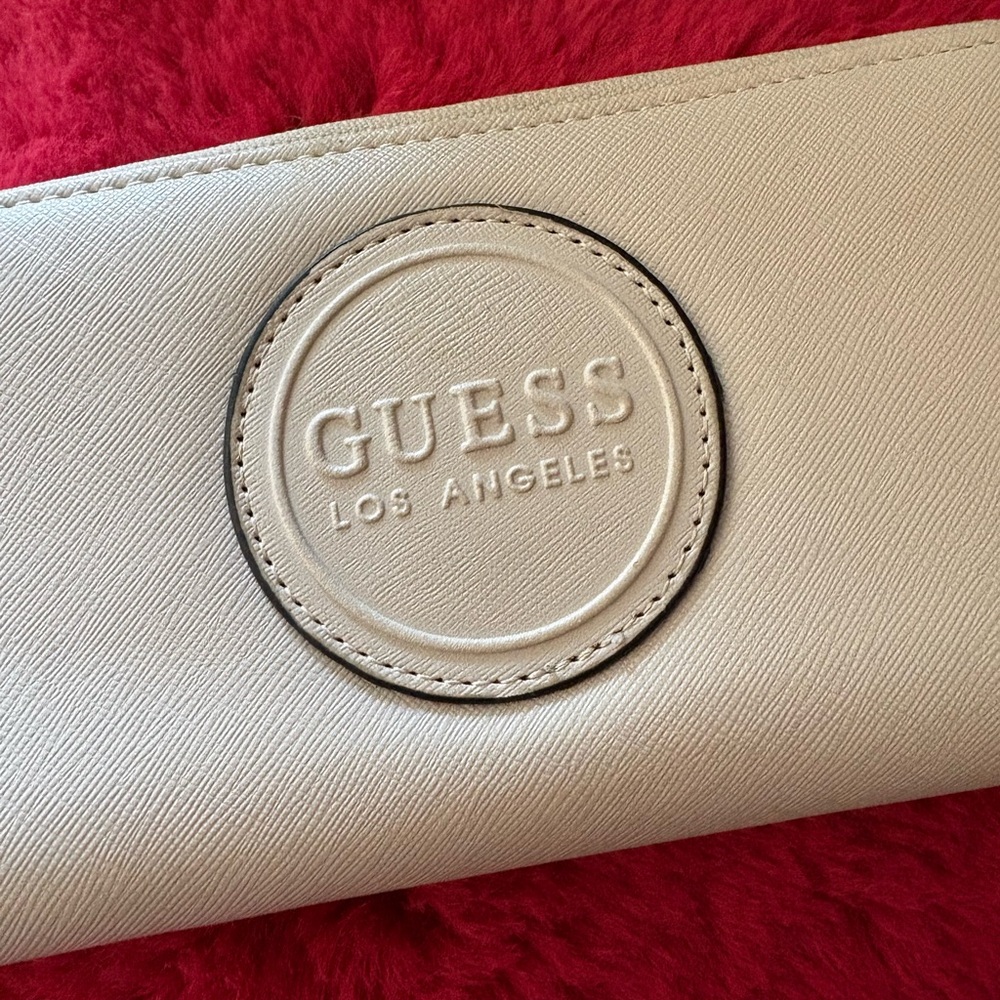 Guess Wallet